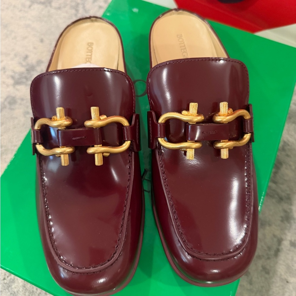 Bottega Veneta Merlot Soft Vinyl Monsieur Moccasin Box - Picture 2 of 6